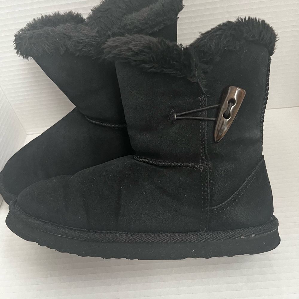 Macy’s Style & Co. fur lined Boots